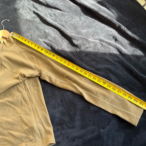 Filson Merino Wool Men's Tan Zip-Up Sweater - Picture 8 of 9